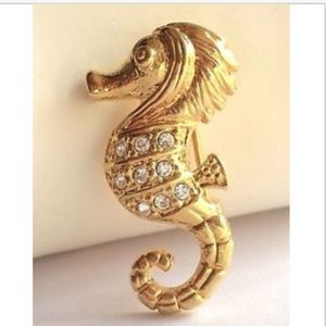 Vintage Seahorse Brooch Pin Gold Plated Crystal Sea Life Nautical Beach Island